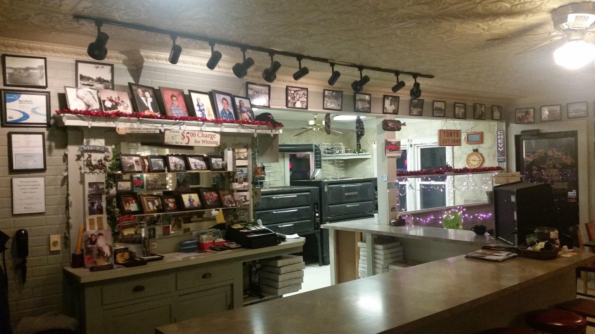 Tony's Pizza